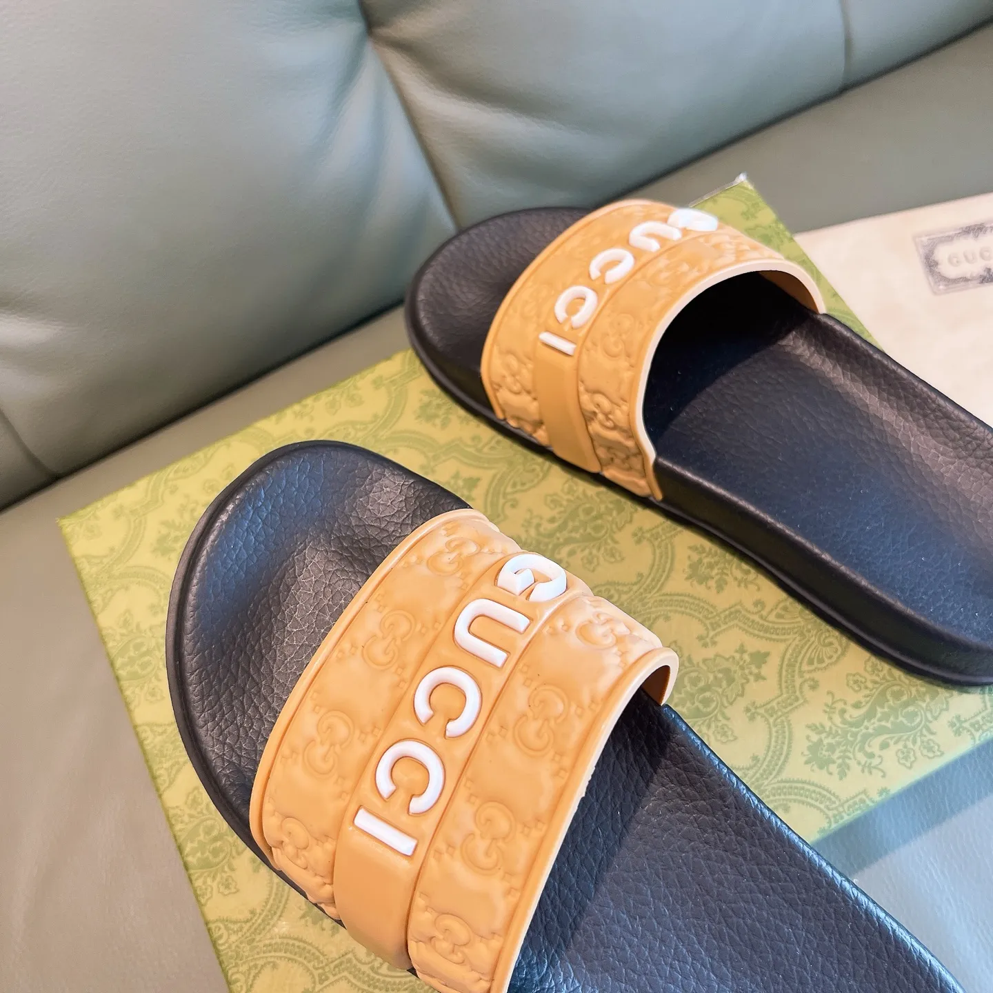 Men's Men's Shoes 130🐮🐮Gucci Gucci Slippers Gucci 2024 latest beach sandals slippers Original molding double G LOGO Original molding consistent Outsole: Men's Men's Shoes u double-layer outsole Size: 35-46